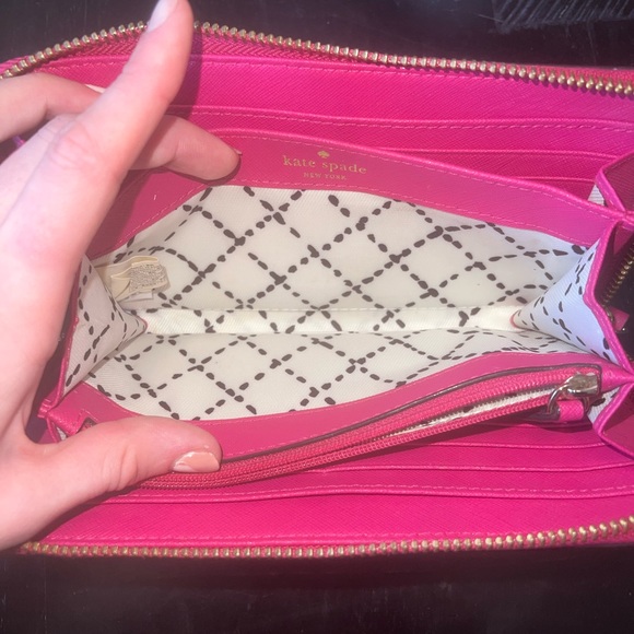 Kate Spade Wallet - Picture 4 of 6